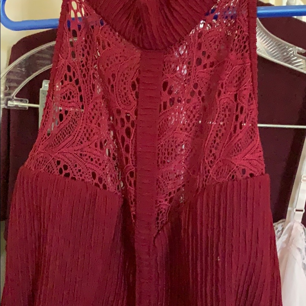 Red dress - Picture 2 of 3